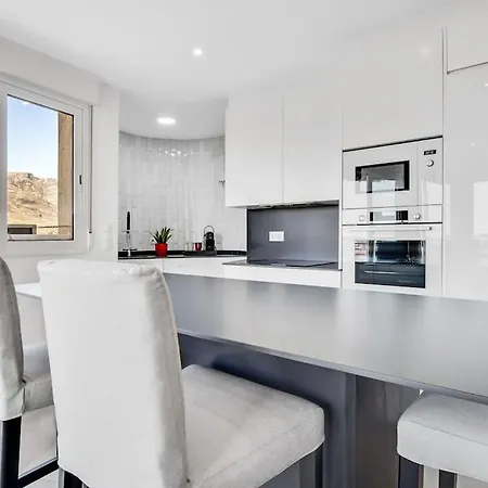 Precioso Capricho En 3 Torres Торремолинос